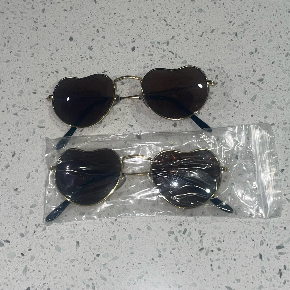 (9) Heart Sunglasses 🕶️💞